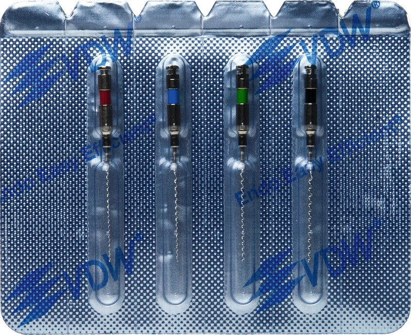 Wurzelfüller   L   Steril  Sortiment  4 Stück 21 mm ISO 025-040