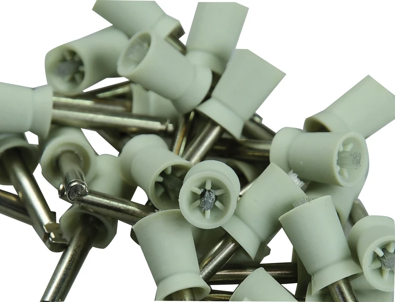 Farbige Prophy Cups  Packung  30 Stück weiß mit Nylonborsten, hartes Gummi, Latch-Type