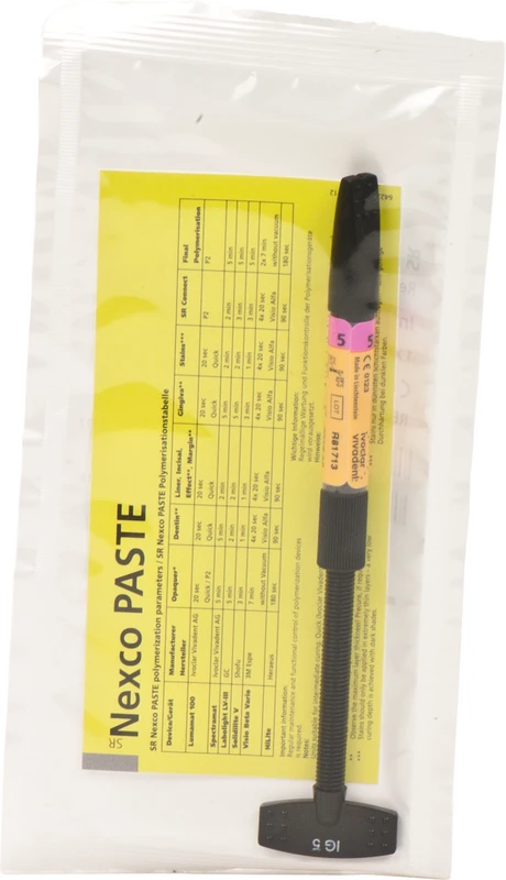 SR Nexco®  Spritze  2,5 g Paste intensive gingiva IG5