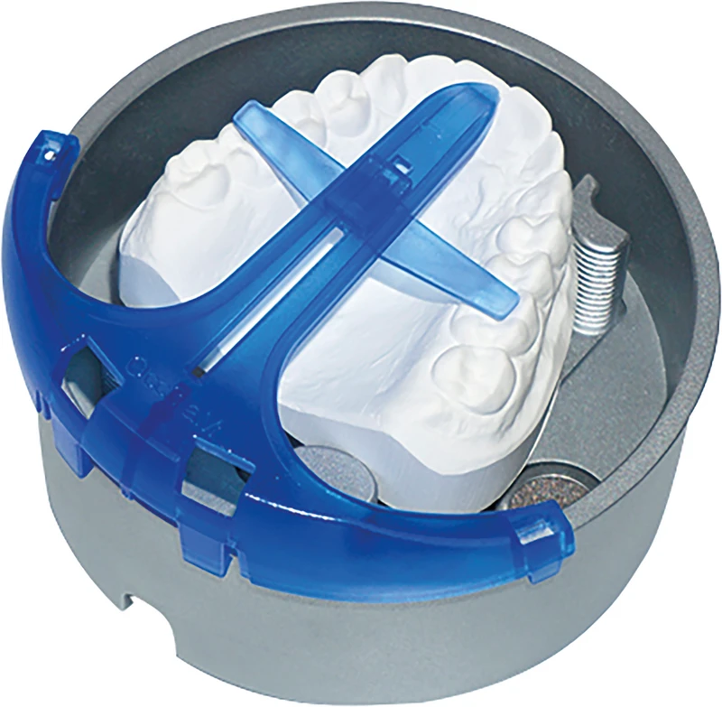 Occ3-aM  Stück  Vorrichtung mit Modelltopfunterlage