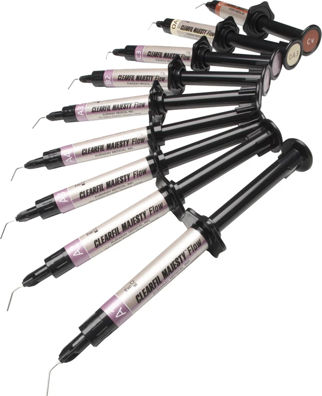 CLEARFIL MAJESTY Flow  Packung  3,2 g Spritze A3, 15 Applikationsspitzen