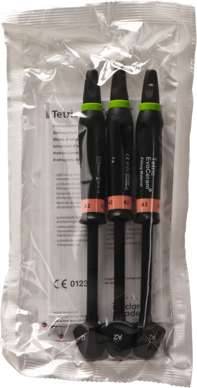 Tetric® EvoCeram  Packung  3 x 3 g Spritze A2