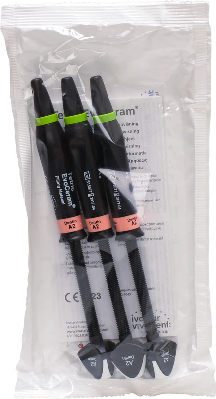 Tetric® EvoCeram  Packung  3 x 3 g Spritze dentin A2